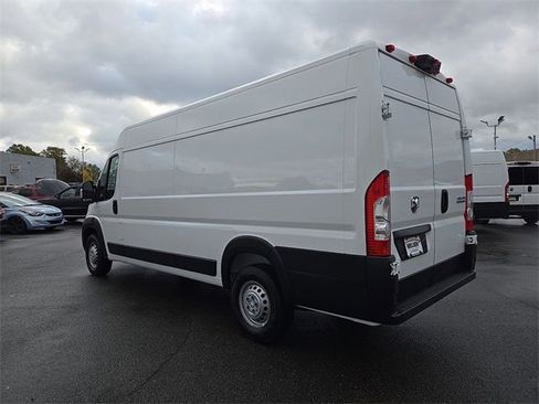 Used 2025 RAM ProMaster 3500 w/ Convenience Group image 28