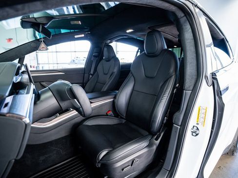 Used 2022 Tesla Model X image 36