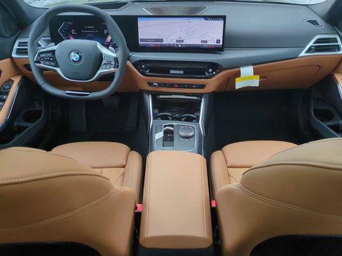 Used 2026 BMW 330i xDrive Sedan w/ Premium Package image 15