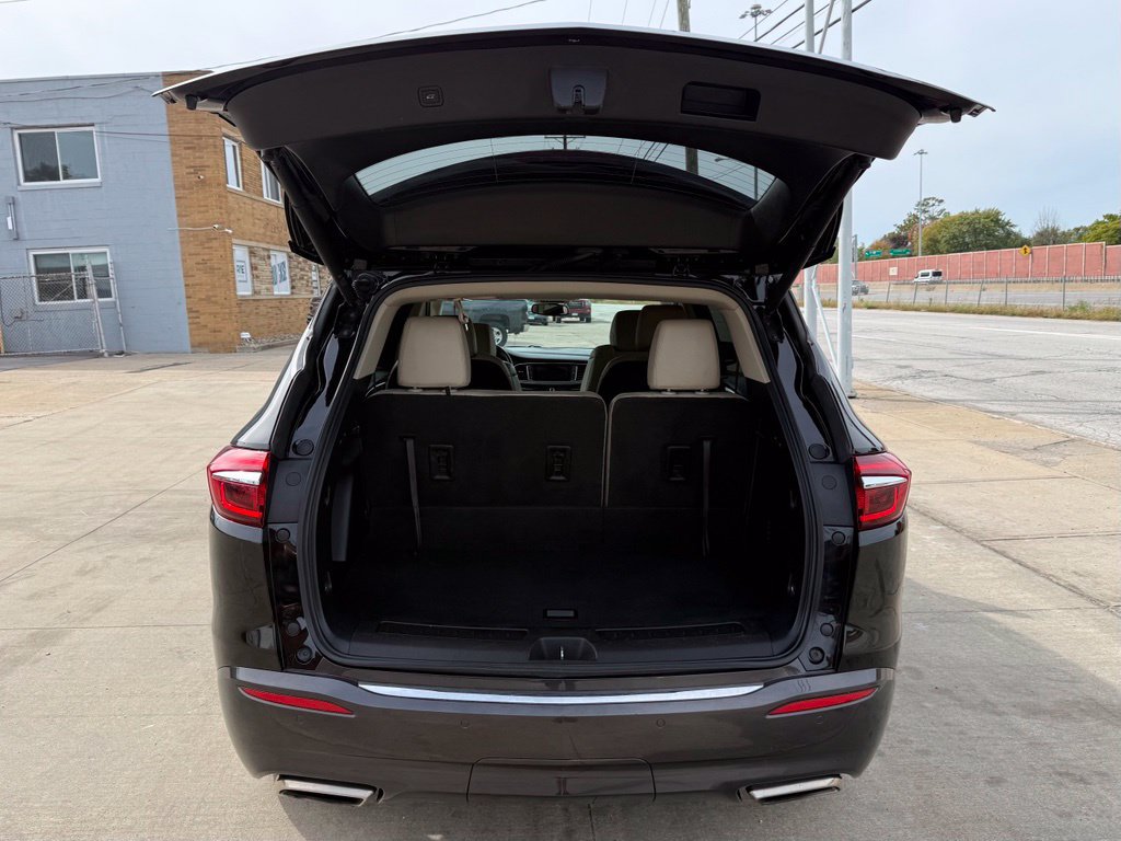 Used 2020 Buick Enclave Essence w/ Trailering Package, 5000 lbs. AWD/4WD image 18