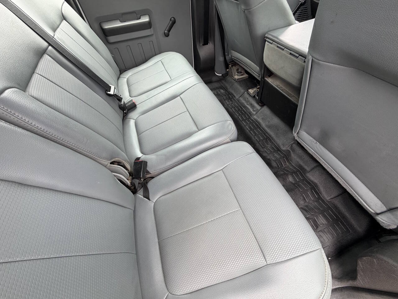 Used 2011 Ford F350 XL w/ Trailer Tow Pkg AWD/4WD image 15