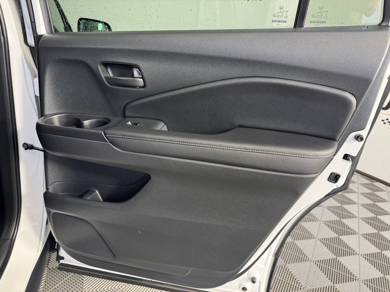 Used 2023 Honda Passport EX-L image 28
