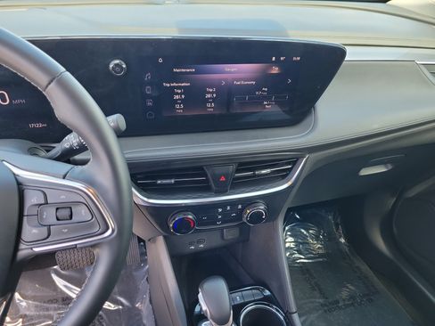 Used 2024 Buick Encore GX Preferred FWD image 20