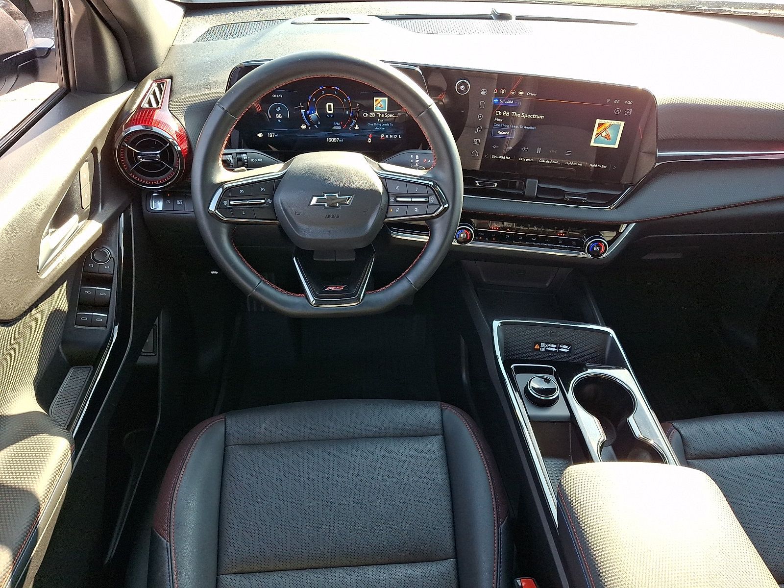 Certified 2025 Chevrolet Equinox RS FWD image 12
