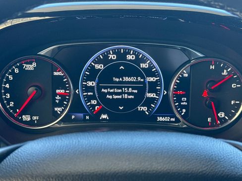 Used 2023 Chevrolet Traverse Premier FWD image 26