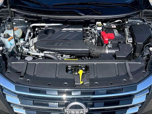 Used 2025 Nissan Rogue SV AWD/4WD image 36