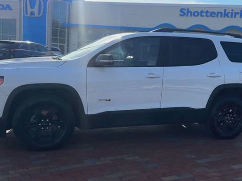 Used 2023 GMC Acadia AT4 w/ Technology Package image 7
