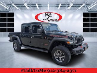 Used 2024 Jeep Gladiator Mojave AWD/4WD video 1
