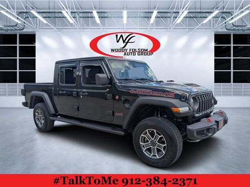 Used 2024 Jeep Gladiator Mojave AWD/4WD image 1