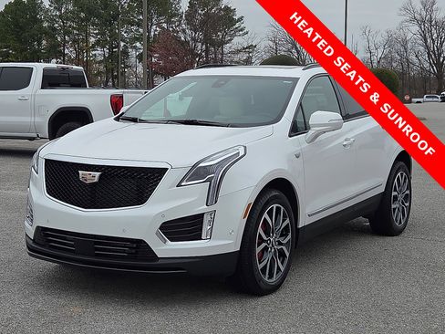 Used 2025 Cadillac XT5 Sportv w/ Technology Package image 2