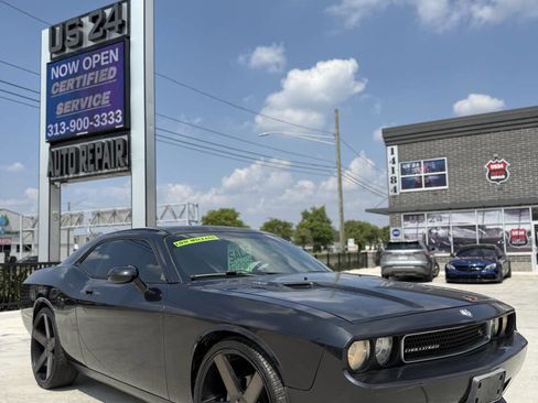 Used 2009 Dodge Challenger R/T w/ Sound Group image 1