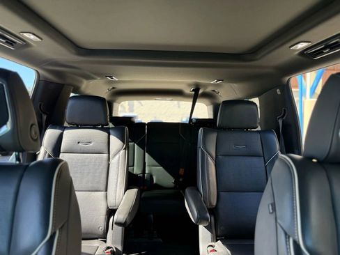 Used 2021 Cadillac Escalade ESV Premium Luxury image 25