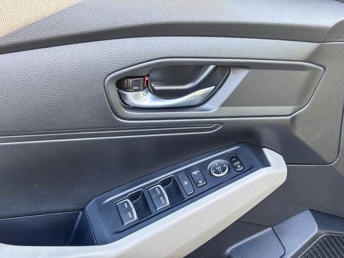 Certified 2023 Honda Accord LX image 22