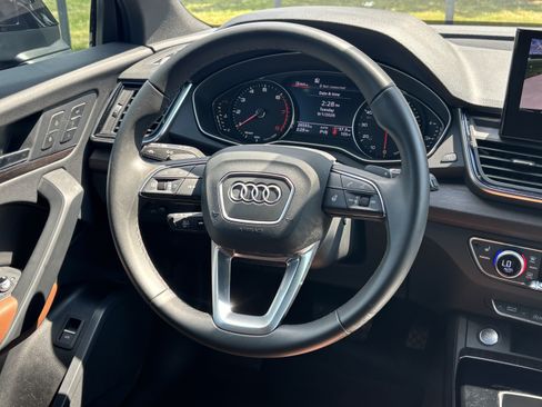 Used 2023 Audi Q5 2.0T Premium w/ Convenience Package AWD/4WD image 20