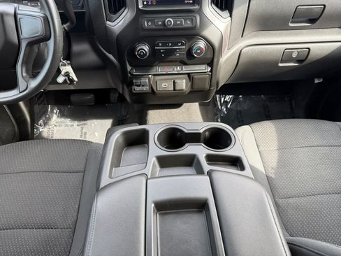 Used 2020 Chevrolet Silverado 1500 Custom w/ Trailering Package AWD/4WD image 16
