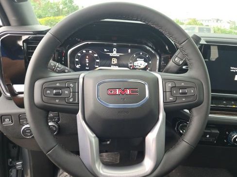 Used 2026 GMC Sierra 1500 SLE w/ LPO, GMC Protection Package AWD/4WD image 21