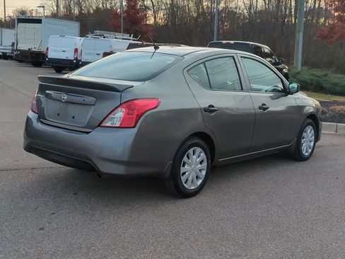 Used 2017 Nissan Versa S Plus image 8