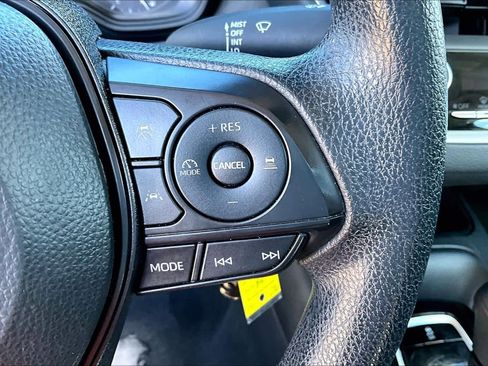 Used 2024 Toyota Corolla LE image 23