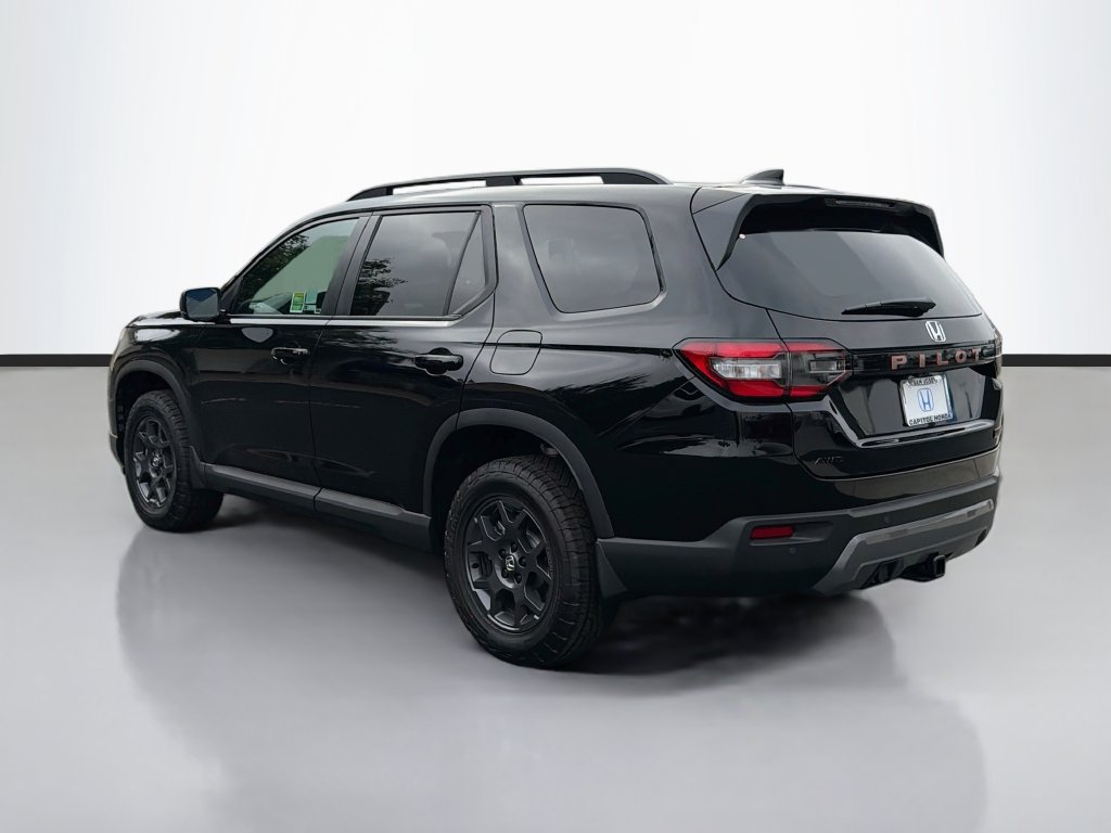 New 2026 Honda Pilot TrailSport image 4