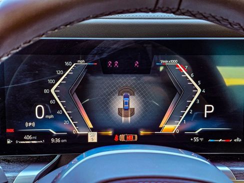 Used 2025 BMW 740i xDrive image 26