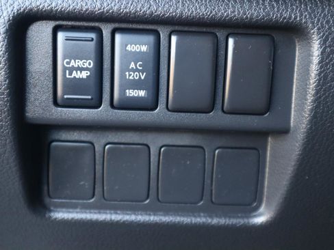 Used 2021 Nissan Titan SV w/ SV Convenience Package image 67