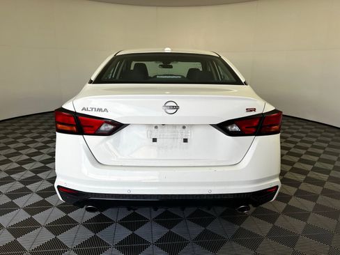 Used 2024 Nissan Altima 2.5 SR image 6