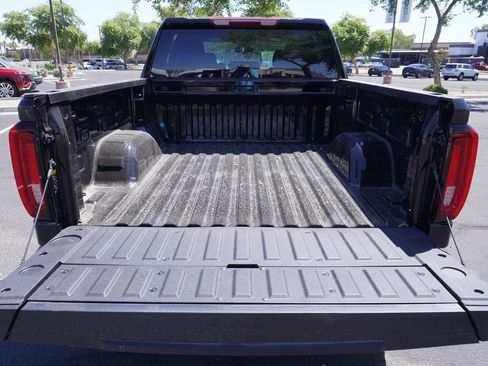 New 2026 GMC Sierra 1500 SLT w/ SLT Convenience Package image 8