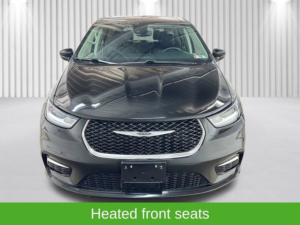 Used 2024 Chrysler Pacifica Touring-L FWD image 14