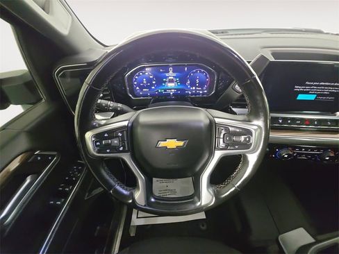Used 2024 Chevrolet Silverado 2500 LT w/ Convenience Package image 12