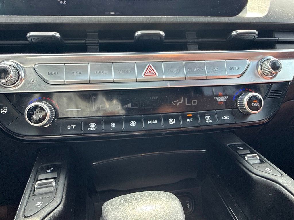 Certified 2024 Kia Telluride SX Prestige AWD/4WD image 19