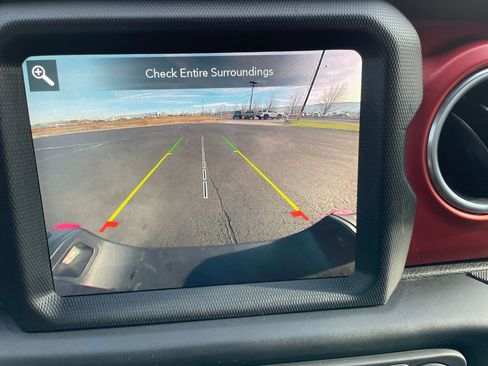 Used 2020 Jeep Gladiator Rubicon image 25