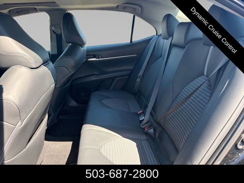 Used 2023 Toyota Camry SE w/ Cold Weather Package FWD image 14