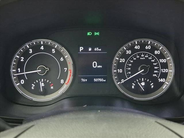 Used 2022 Hyundai Venue SEL FWD image 11