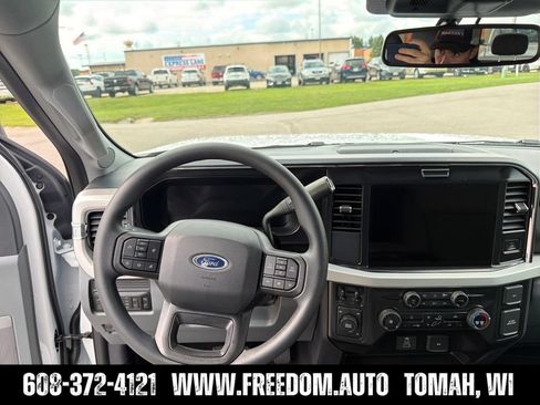 New 2026 Ford F250 XLT w/ XLT Premium Package AWD/4WD image 13