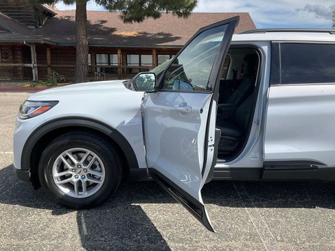 New 2026 Ford Explorer Active w/ Active Comfort Package image 44
