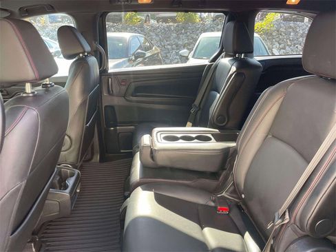 Certified 2023 Honda Odyssey Sport image 10
