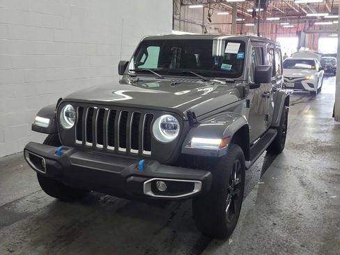 Used 2023 Jeep Wrangler Unlimited Sahara image 2