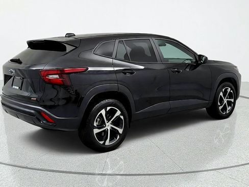 Used 2024 Chevrolet Trax RS FWD image 5