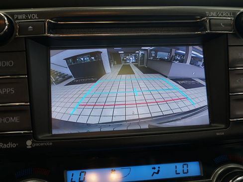 Used 2015 Toyota RAV4 XLE AWD/4WD image 8