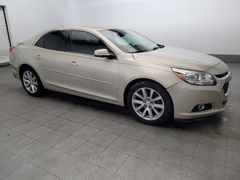 Used 2015 Chevrolet Malibu LT image 11