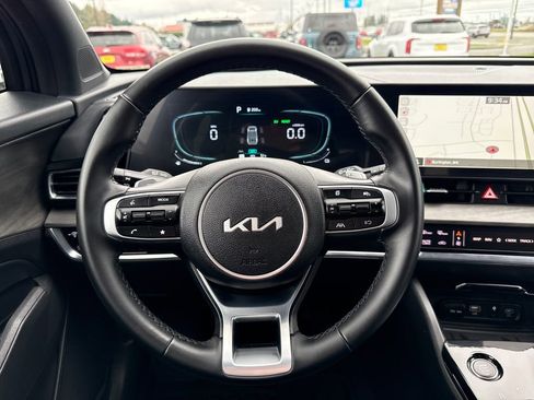 Used 2025 Kia Sportage X-Line image 25