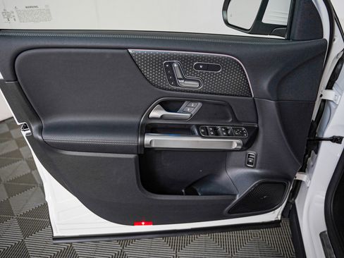 Certified 2024 Mercedes-Benz EQB 300 4MATIC image 23