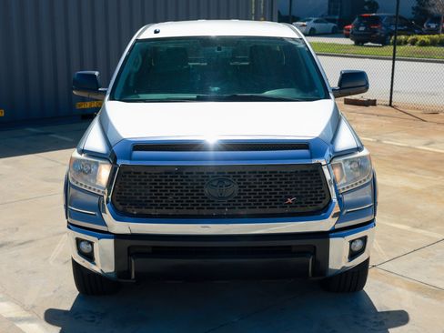 Used 2017 Toyota Tundra SR5 w/ SR5 Upgrade Package image 25