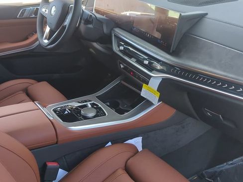 Used 2026 BMW X5 xDrive40i w/ Climate Comfort Package AWD/4WD image 12