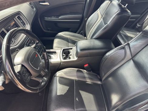 Used 2022 Dodge Charger SXT w/ Leather Interior Group image 8