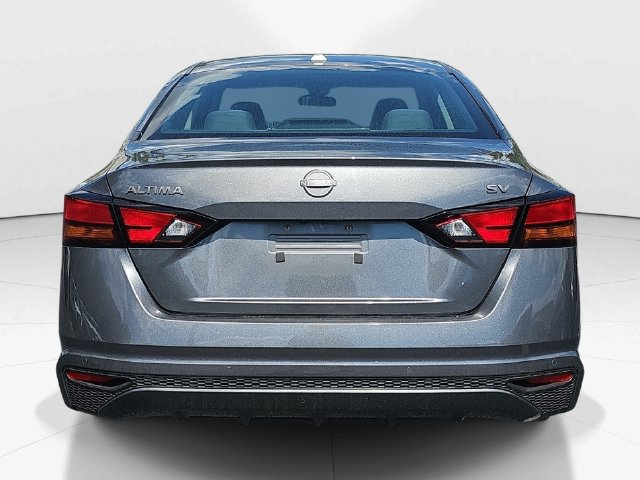 Used 2024 Nissan Altima 2.5 SV FWD image 4
