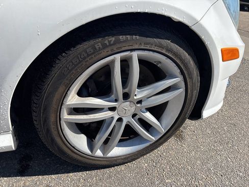 Used 2014 Mercedes-Benz C 300 4MATIC Sedan image 12