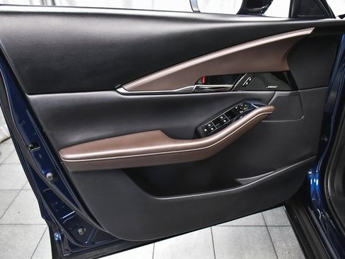 Used 2022 MAZDA CX-30 2.5 Turbo w/ Premium Package image 9