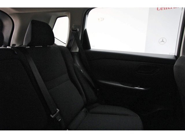 Used 2024 Nissan Rogue S AWD/4WD image 12