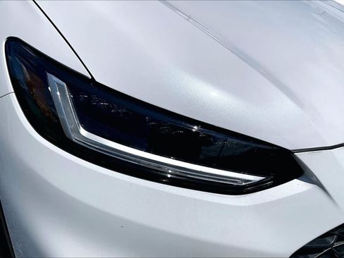 Certified 2023 Honda HR-V LX image 27
